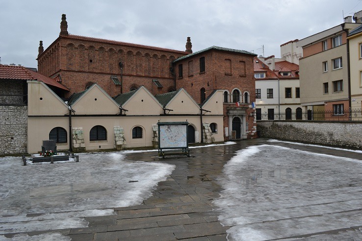 ancienne_synagogue_rue_szeroka_2