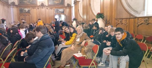 image0000021001-8e189